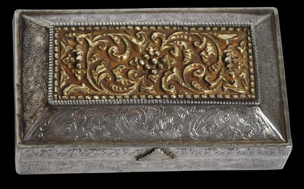 Silver Gold Sumatra Betel Tobacco Box - Michael Backman Ltd