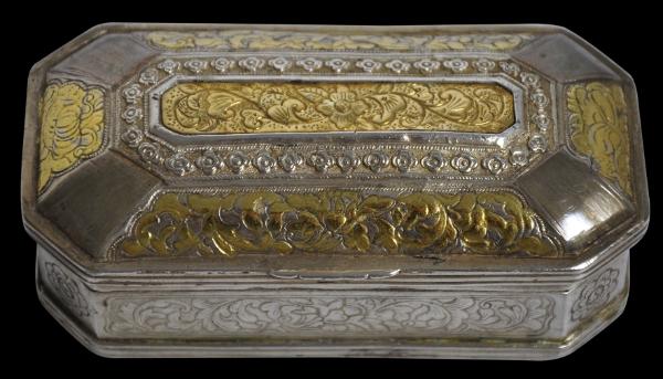 Silver Gold Sumatra Betel Tobacco Box - Michael Backman Ltd