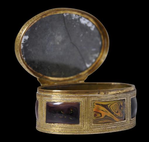 Qianlong Snuff Box - Michael Backman Ltd