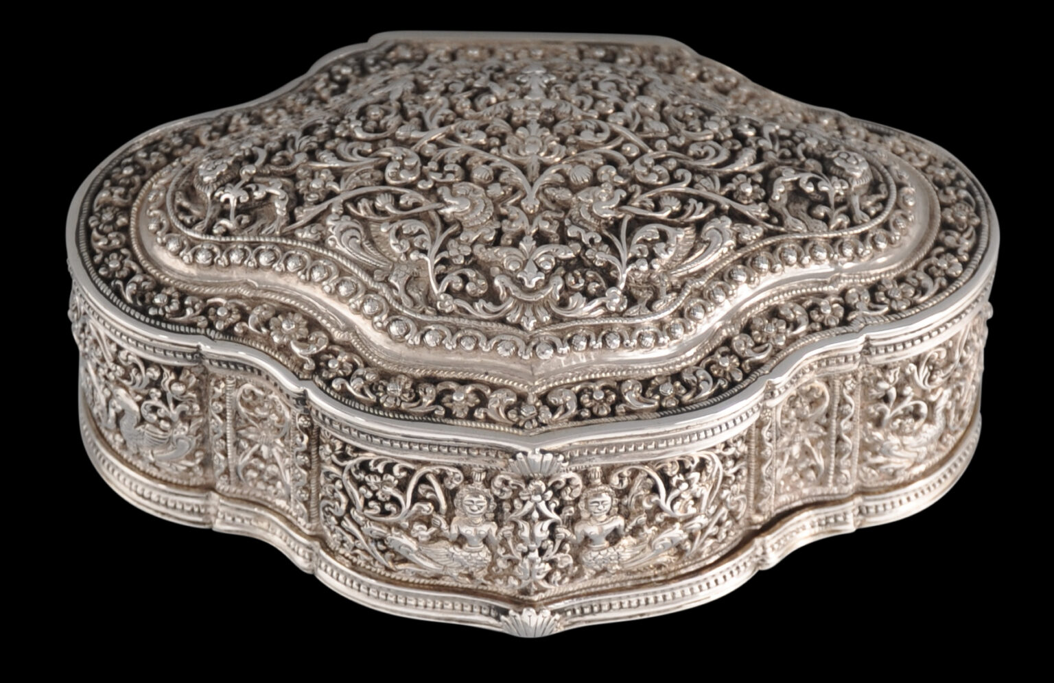 Unusually Fine Sri Lankan Silver Box - Michael Backman Ltd