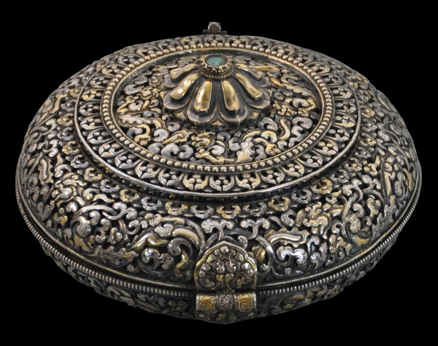 Superb Bhutanese Noble's Parcel-Gilt Chased & Pierced Silver Betel Box ...