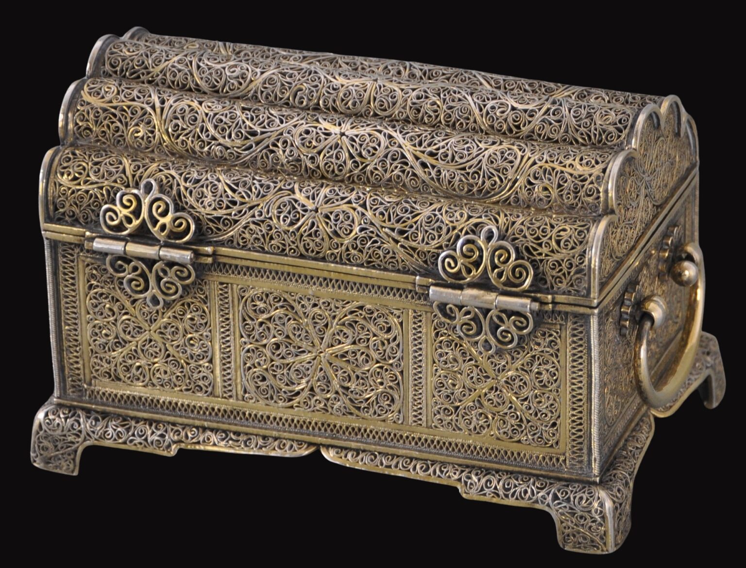 Exceptional Dutch Colonial Gilded Silver Filigree Box - Michael Backman Ltd