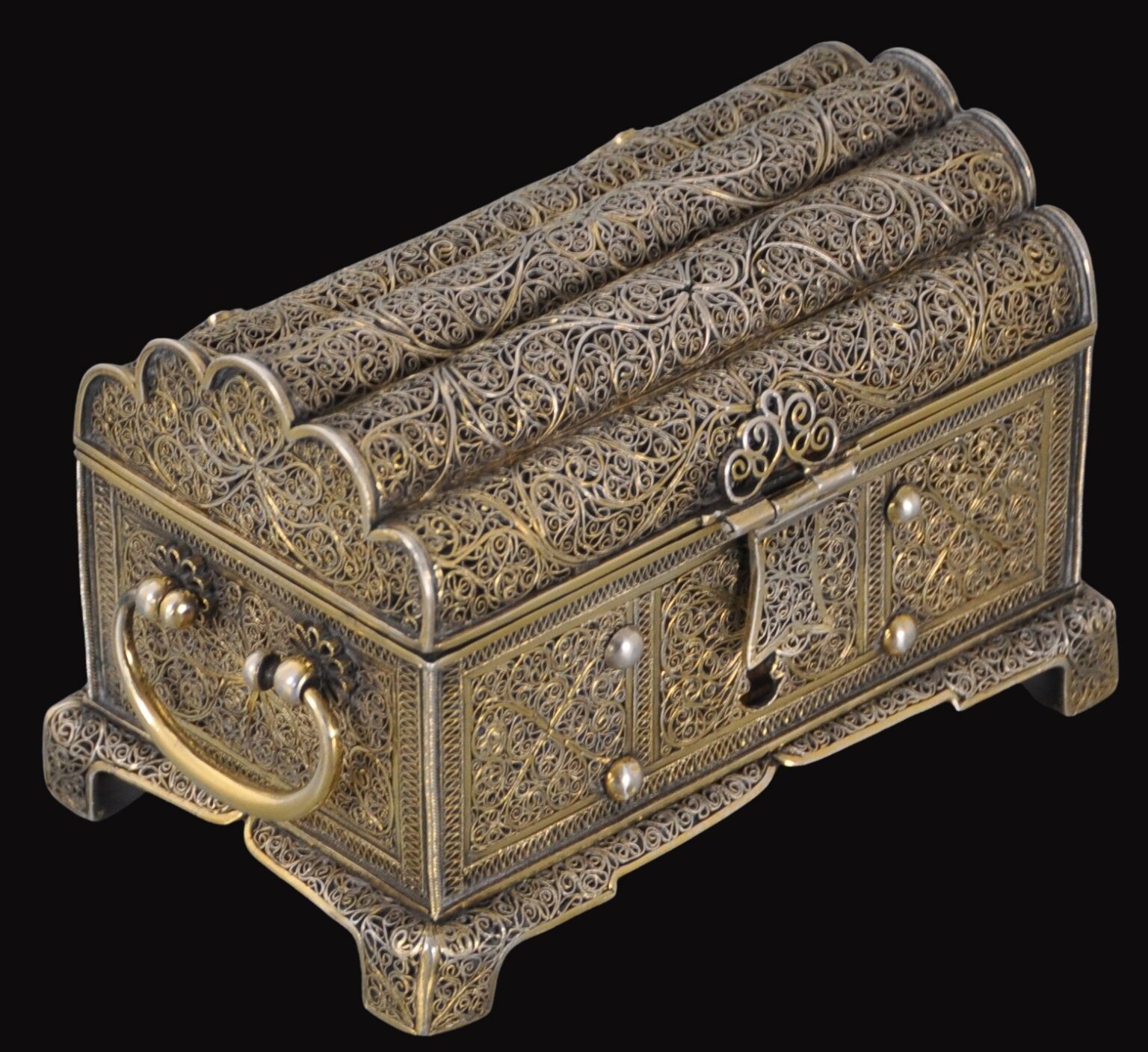 Exceptional Dutch Colonial Gilded Silver Filigree Box - Michael Backman Ltd