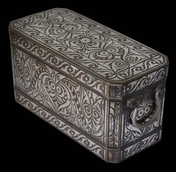 Mindanao Silver-Inlaid Brass Betel Box (Lutuan) - Michael Backman Ltd