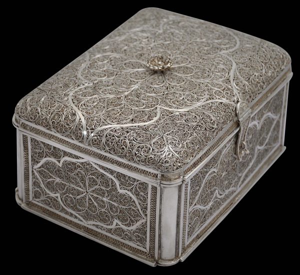 Queen Adelaide's Colonial Silver Filigree Jewellery Box - Michael ...